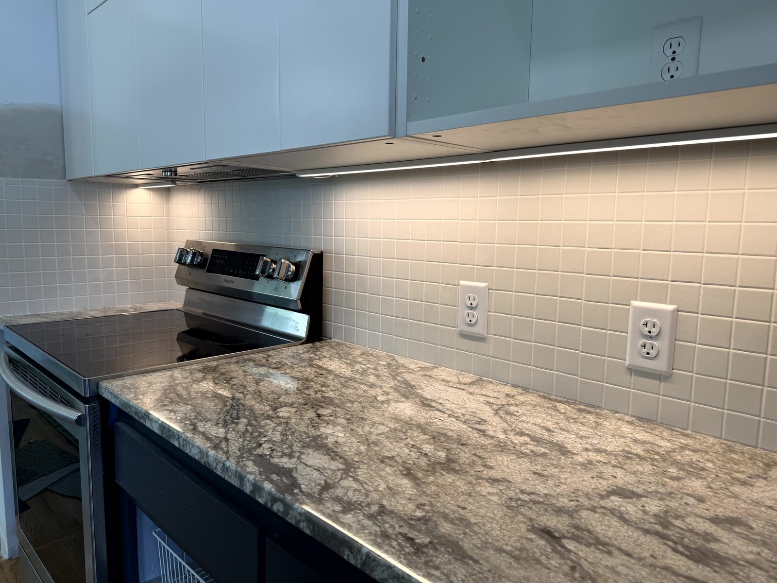 Kitchen remodel granite and tile